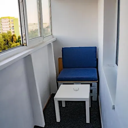 Modern 1 Bedroom In Center!