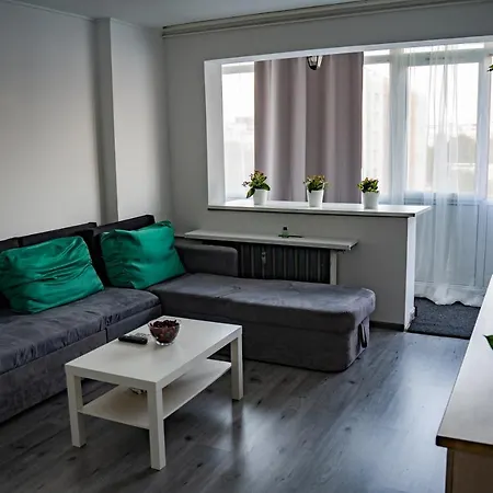 Modern 1 Bedroom In Center!